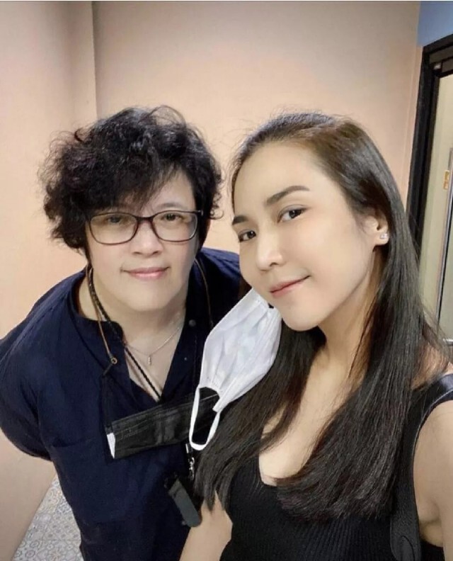 กองปราบฯ รวบแล้ว!! อาบี อดีตผู้จัดการ "จั๊กจั่น อคัมย์สิริ"