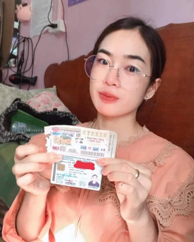 สาวเจ้าของร้านซ่อม-ตกแต่งรถจยย.สุดเฮงถูกรางวัลที่1