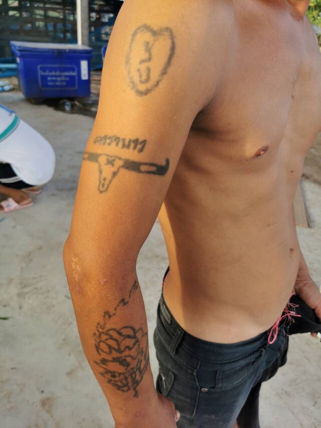 รถชนหัวเละพ่อคิดว่าลูกชายตายนำร่างจัดงานศพที่บ้านที่แท้เป็นลูกคนอื่น