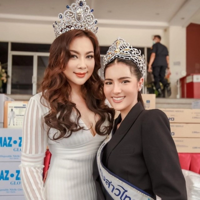 "บุ๋ม ปนัดดา" เปิดภาพคู่แฟนคลับตัวน้อยเมื่อ 16 ปีที่แล้ว ต่อมาได้เป็นนางสาวไทย 2563