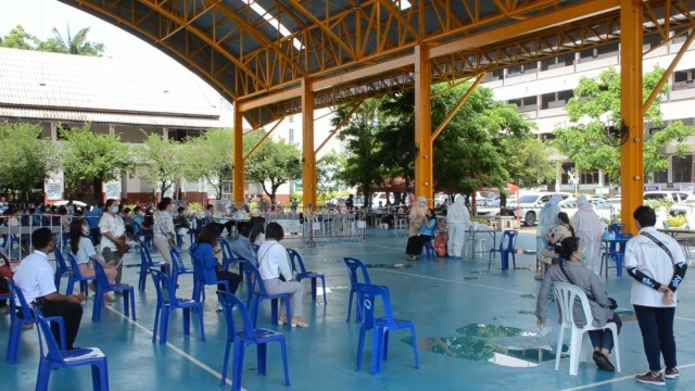 ระดมตรวจกลุ่มครูก่อนเปิดเทอมวอนรัฐจัดสรรวัคซีนฉีดให้