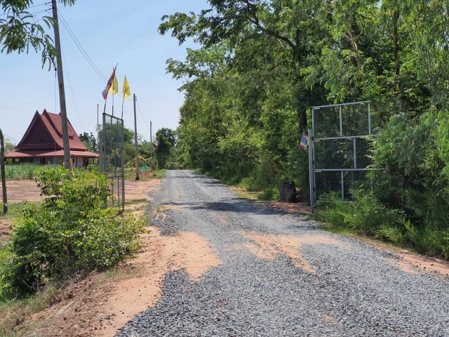 อบต.ลงพื้นที่ตรวจสอบหลังหลวงปู่องค์ดำโผล่สร้างอาศรม