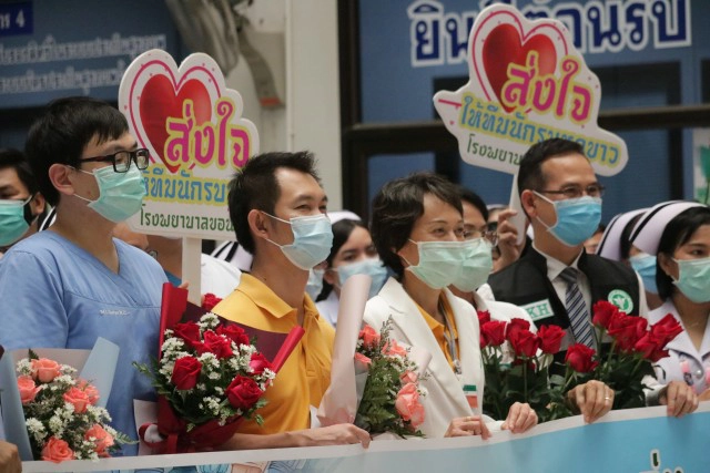 รพ.ขอนแก่นส่งทัพหนุน รพ.สนามเมืองทอง