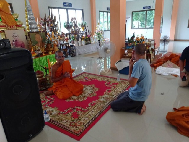 ตร.บุกรวบผู้ช่วยเจ้าอาวาสวัดดังแอบเสพยาบ้าในกุฏิ