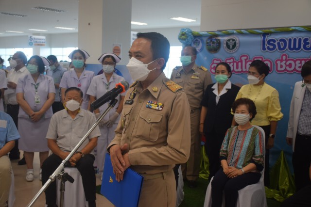 ผู้สูงอายุแห่รับวัคซีน-ทุกคนไม่มีอาการ