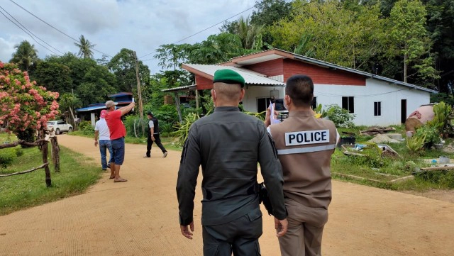 กำนันนำตัว 4 ผู้ต้องหาฆ่าฝังดิน "เสี่ยสุชาติ" มอบตัว