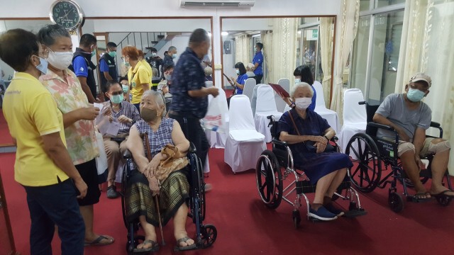 คุณยายวัย93ปีประเดิมฉีดวัคซีนเข็มแรก
