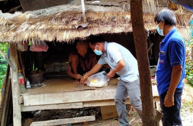 สุดสงสาร! ตายวัย80อยู่คนเดียวในบ้านเก่าผุพัง