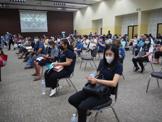 เชียงใหม่คิกออฟฉีดวัคซีนโควิดวันแรกทะลุเป้า