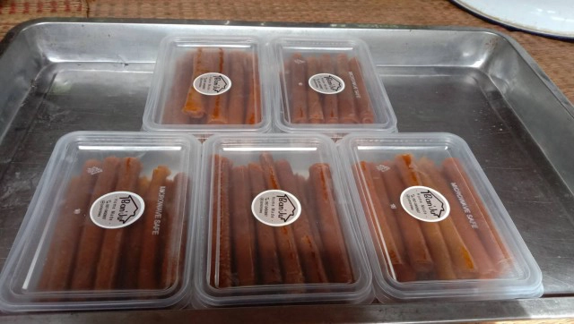 ชาวบ้านสู้โควิด หันมาแปรรูปมะม่วงกวนเพิ่มมูลค่า