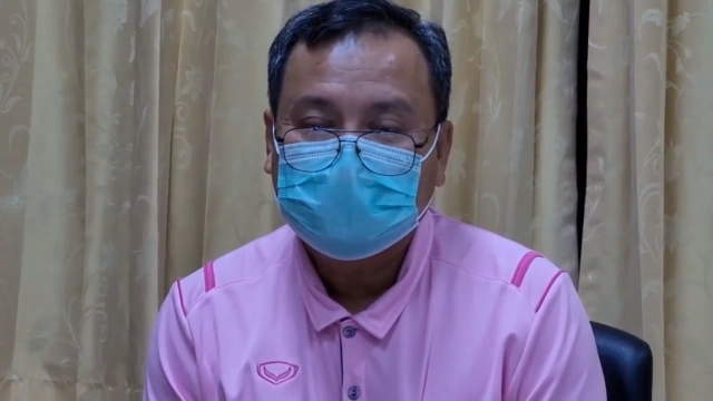 ผอ.แจงให้นร.เคารพธงชาติก่อนเรียนออนไลน์ ไม่ได้เป็นคำสั่งวิทยาลัยฯ