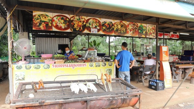 สาวโรงน้ำตาลร้องไห้ทุกคืนยังไม่หางานใหม่