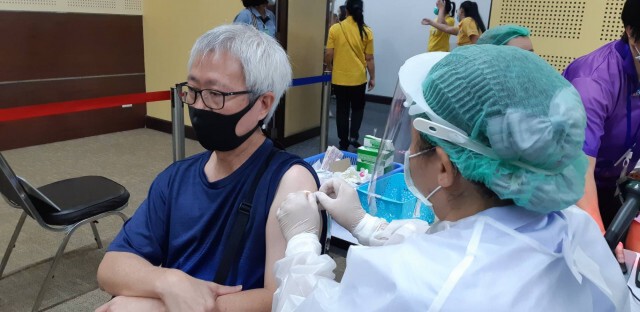 3วันเชียงใหม่ฉีดวัคซีนแล้วกว่า20,000 ราย