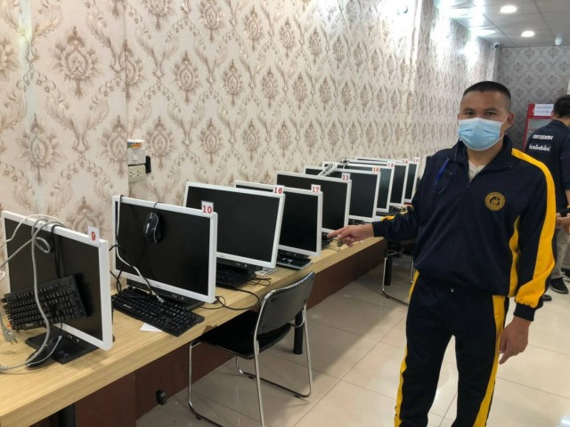 บุกทลายโต๊ะพนันฟุตบอลกลางเมืองเชียงใหม่