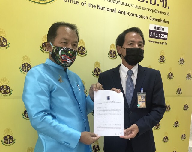 "ศรีสุวรรณ"บุก ป.ป.ช.ร้องสอบเสาไฟกินรี พบพิรุธอื้อ 8 ปี มีเพียงบริษัทเดียวประมูลได้