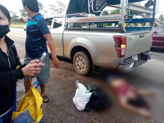 กระบะส่งคนงาน CPF โคราช ถอยรถทับร่างสาวบุรีรัมย์ดับ