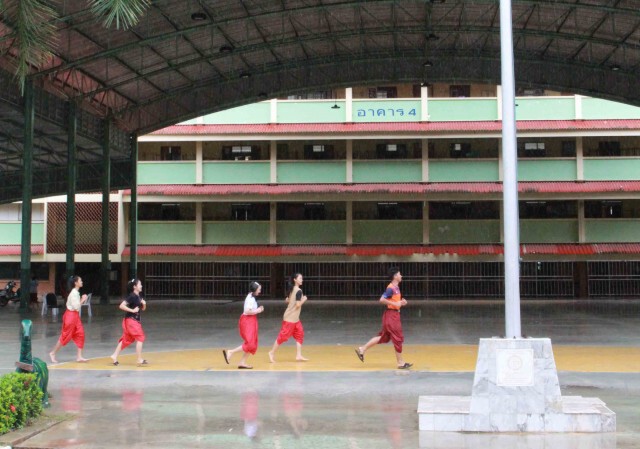 โรงเรียนใหญ่ยอดนิยมเมืองน้ำดำหวั่นโควิดระบาดเปิดเทอมใหม่