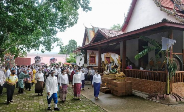 เริ่มแล้วงานประเพณีเล่นผีตาโขน ที่เมืองด่านซ้าย