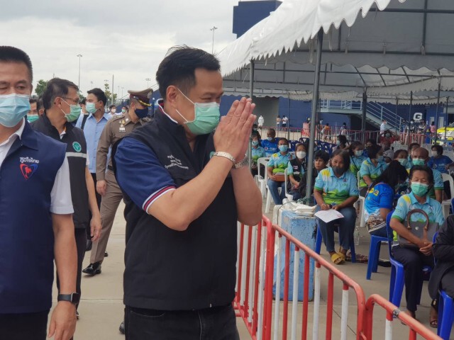 ฉีดวัคซีนเตรียมเปิดเมืองท่องเที่ยว