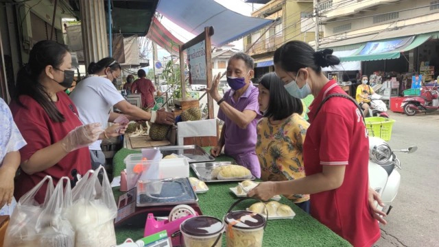 ต้องลอง!"บ้านทุเรียน เจ๊กั้งแพร่"