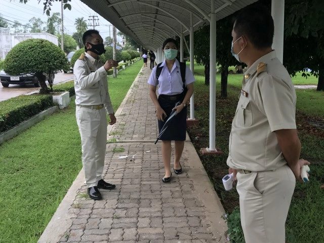 เปิดเทอมวันแรกชุ่มฉ่ำ-ท่ามกลางคุมเข้มโควิด