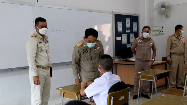 สุ่มตรวจมาตรการป้องกันโควิด รับการเปิดเทอมวันแรก