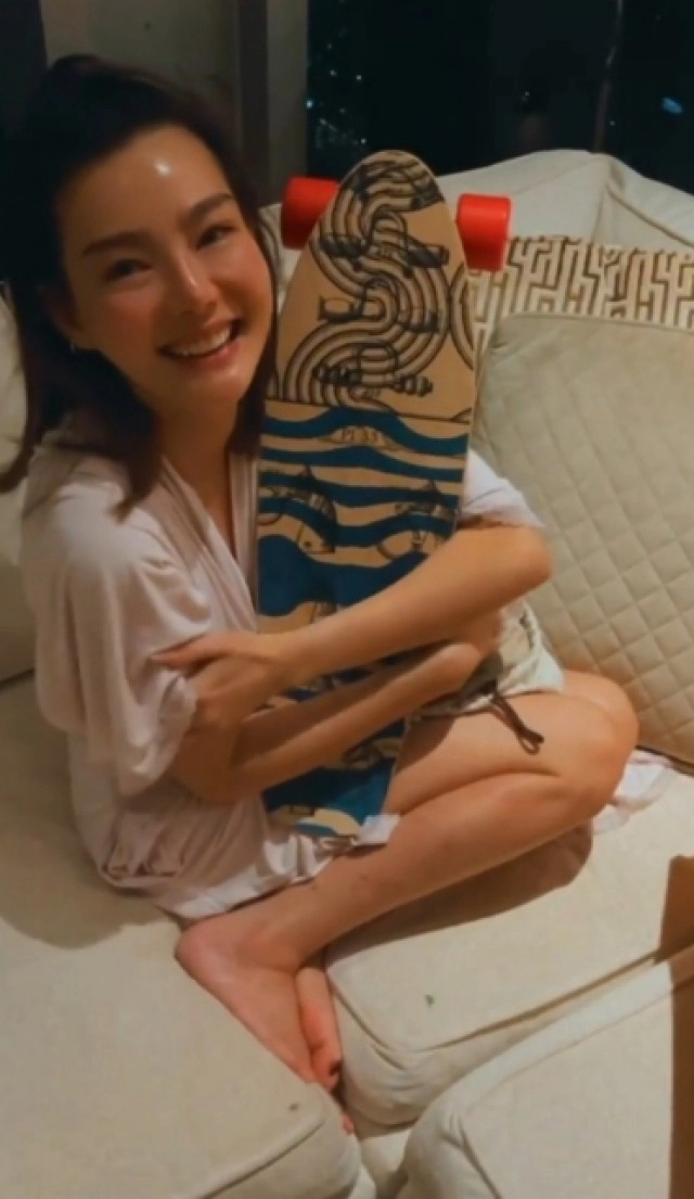 ทัวร์ลง "ดิว" แฟนหนุ่มจุดพลุฉลองวันเกิดกลางดึก อ้างขออนุญาตแล้ว