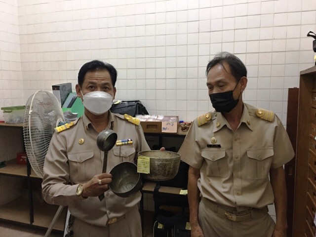 โรงตึ๋งนครพนมคึกคักโควิดทำกระเป๋ากลวง