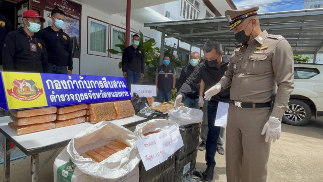 รวบแก๊งค้ากัญชาได้ของกลาง 142 กิโลกรัม