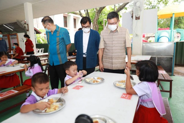 โรงเรียนโนนชัย นำร่องอาหารกลางวันเมนูที่ฉันเลือก
