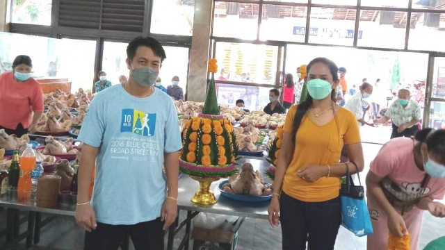 ฮือฮา 2 สามีภรรยาถวายหัวหมู100หัวแก้บนเจ้าพ่อพญาแล