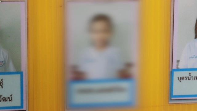 พบเด็กหญิงชื่อแปลกรอเรือ6ตัว "รรรรรร"แต่มีความหมายลึกซึ้ง