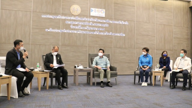 จุรินทร์ บุกเมืองย่าโม  เตรียมจัดงานไทยแลนด์ เบียนนาเล่