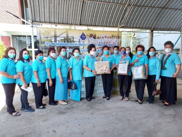 ธารน้ำใจหลั่งไหลช่วยเหลือยาย 82 ตาบอด2ข้างบ้านถูกไฟไหม้วอดทั้งหลัง