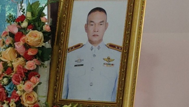 ระงับเหตุคนคลั่ง รองสารวัตรถูกฟันเสียชีวิต