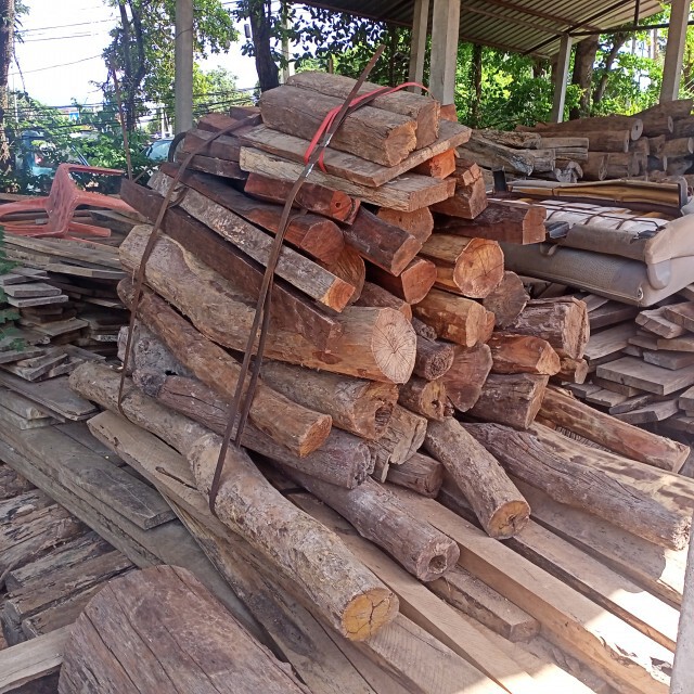 คนร้ายแอบขโมยรถของกลาง กลางวันแสกๆในด่านศุลกากรเขมราฐ