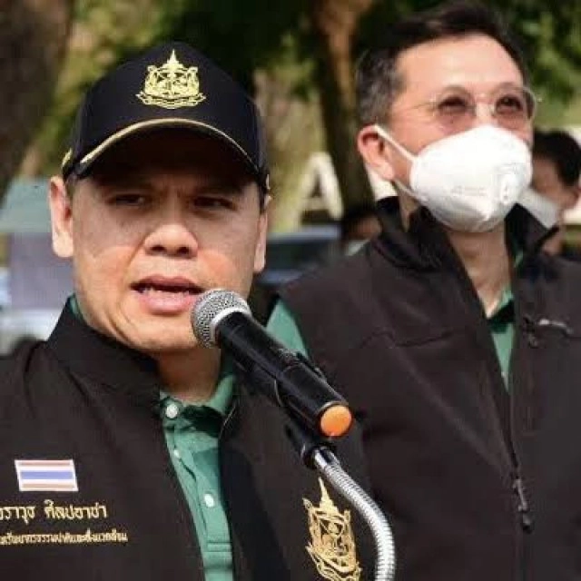 ทส.เคลียร์อวนยักษ์ติดปะการัง เกาะโลซิน