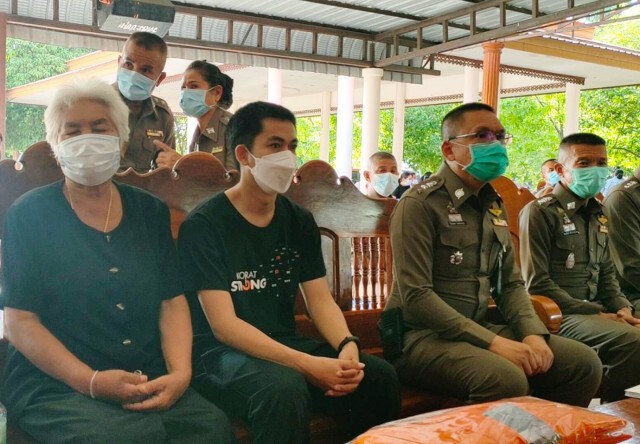 ระงับเหตุคนคลั่ง รองสารวัตรถูกฟันเสียชีวิต