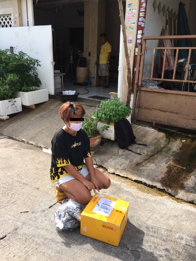 จนท.ยึด "เฮโรอีน" ซ่อนกรอบรูปส่งออกออสเตรเลีย-ทลายแก๊งค้าโคเคน