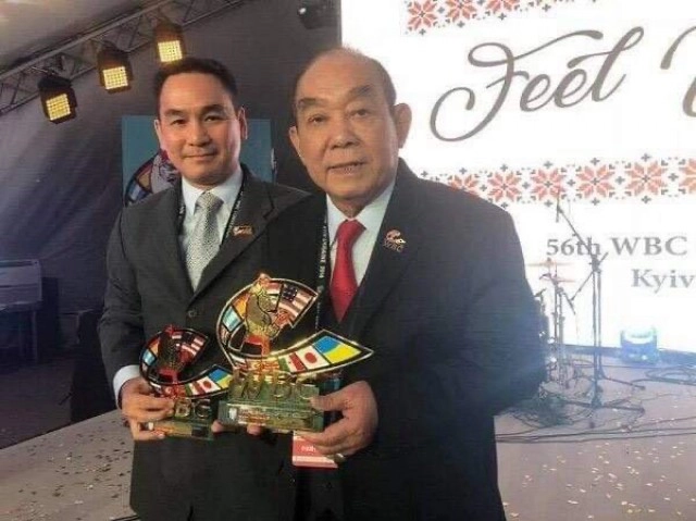 สุดยอด!! "น้องฝ้าย" พรรณราย นักชกสาวไทยคว้าแชมป์เยาวชนสภามวยโลก ที่เยอรมนี