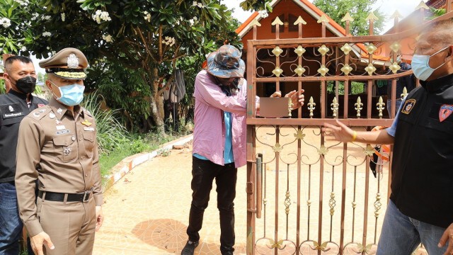 หนุ่มตกงานควงบีบีกันชิงมือถือร้านสะดวกซื้ออ้างอยากได้ใหม่