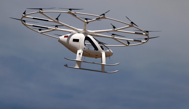 เยอรมนีเปิดตัว "แท็กซี่บิน" เตรียมใช้งานครั้งแรกในโอลิมปิก 2024