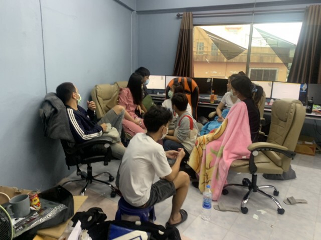 บุกจับเว็บพนันออนไลน์บนดอยแม่สลอง