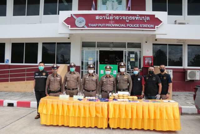 บุกรวบพ่อค้ายาบ้ารายใหญ่ของกลางกว่าแสนเม็ด