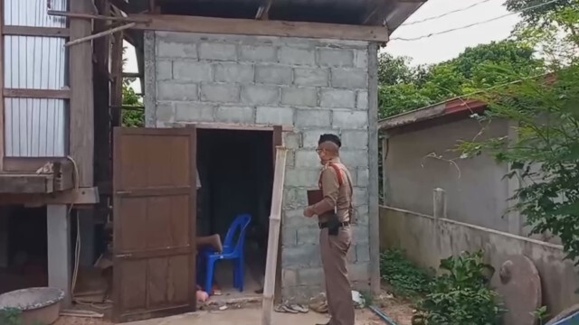หนุ่มวัย26ดื่มเหล้ากลับมาอาการหลอนกำเริบผูกคอดับในห้องพัก