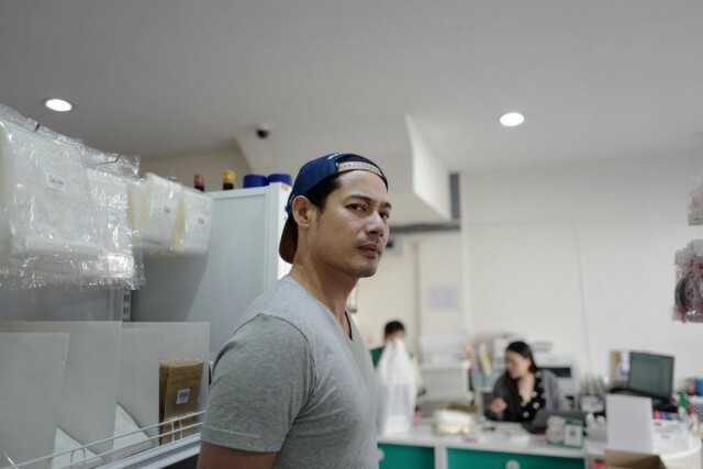 "เพชร กรุณพล" ฟาดนิ่มรัฐบาล "อาวุธมันหอมหวานกว่าวัคซีน" โดนใจชาวเน็ตไปเต็มๆ