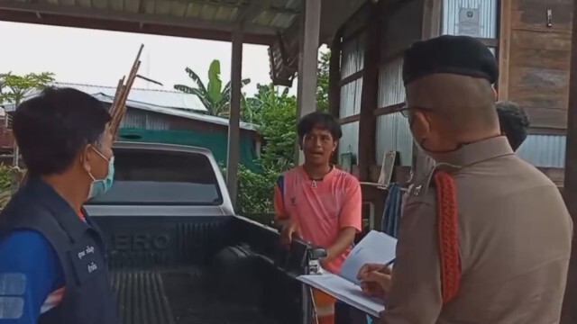หนุ่มวัย26ดื่มเหล้ากลับมาอาการหลอนกำเริบผูกคอดับในห้องพัก