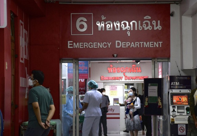 "รมช.สาธิต" ชง 4 มาตรการเพิ่ม50เตียงไอซียูภายใน 7 วัน