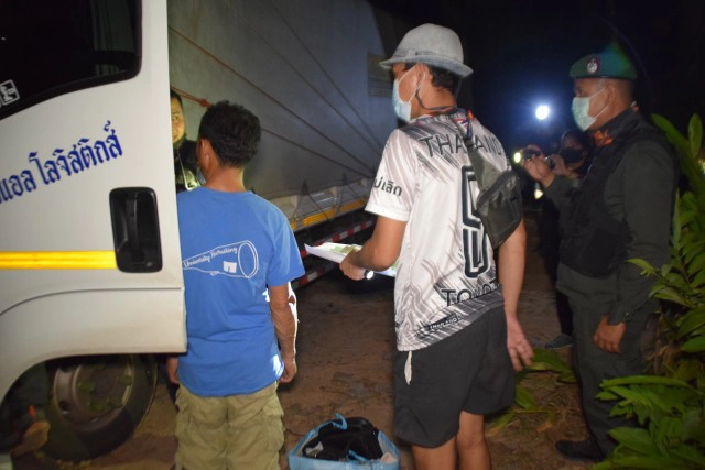 รวบแก๊งลักลอบตัดไม้พยุง ผู้ต้องหา3คน