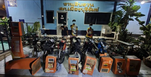 รวบแก๊ง 3 เยาวชนขับซาเล้งตระเวนยกตู้บุญเติมงัดเอาเงินซื้อยาบ้า